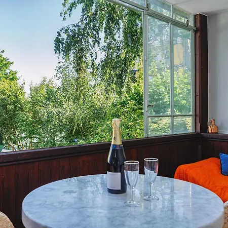 Le Ferneysien Ii - Charming & Downtown